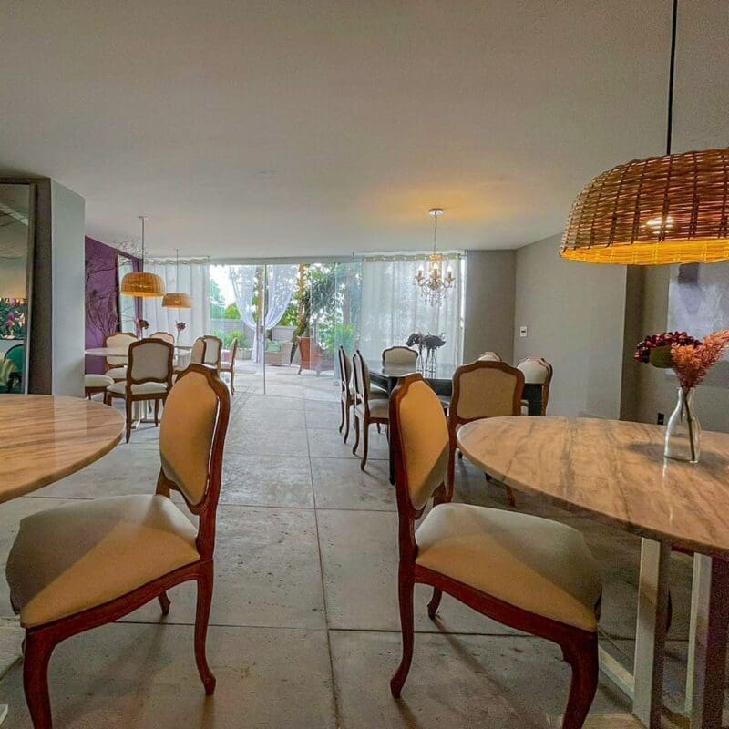 boutique hotel in Rio de Janeiro bistro seating