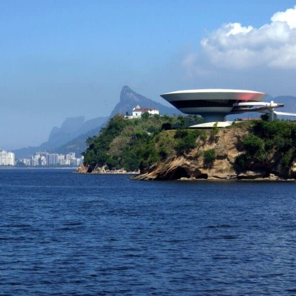 Museum of Modern Art (MAC) in Niterói