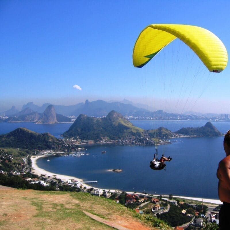 Paragliding from City Park in São Francisco